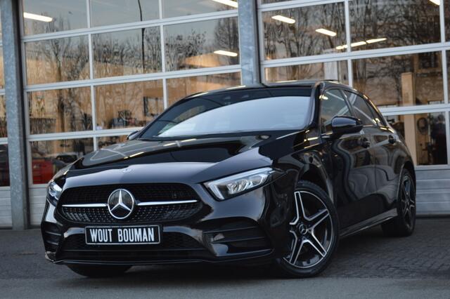 Mercedes-Benz A-KLASSE 250 e AMG Led Panorama Widescreen Sfeer Camera Night Augmented Pdc