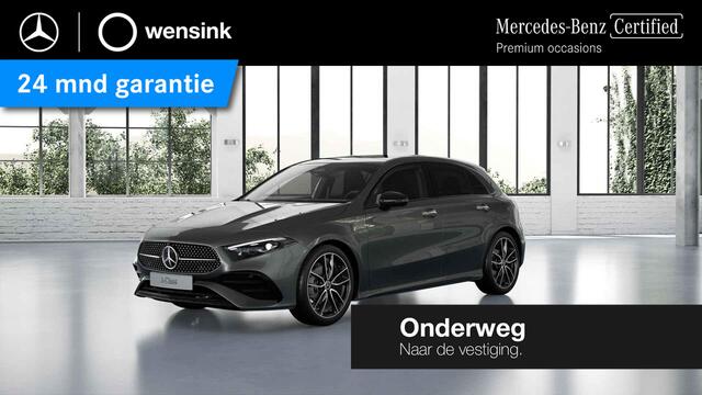 Mercedes-Benz A-KLASSE 180 Business Solution AMG | Panoramaschuifdak | AMG Line Plus | Night | Head-up display | Dodehoekassisten