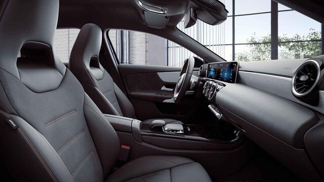 Mercedes-Benz A-KLASSE 220 Launch Edition | AMG | Widescreen | Spiegelpakket | Achteruitrijcamera |