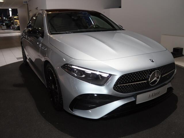 Mercedes-Benz A-KLASSE 180 Business Solution AMG | Panoramaschuifdak | Premium plus | Head-Up | Stoelverwarming | Achteruitrijcamera | MULTIBEAM LED |