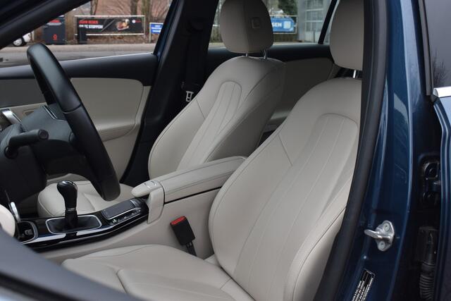 Mercedes-Benz A-KLASSE 180 Business Solution Luxury | 1e Eigenaar | Lederen bekleding | Navigatie | Sfeerverlichting | 12 mnd BOVAG garantie | Whatsapp 06-53188999