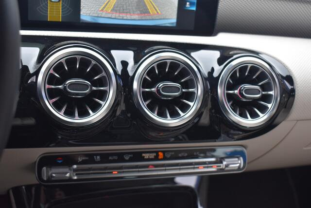 Mercedes-Benz A-KLASSE 180 Business Solution Luxury | 1e Eigenaar | Lederen bekleding | Navigatie | Sfeerverlichting | 12 mnd BOVAG garantie | Whatsapp 06-53188999