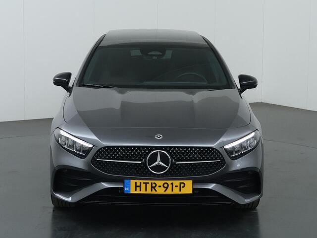 Mercedes-Benz A-KLASSE 250e Star Edition AMG Line | Panoramaschuifdak | Night | Stoelverwarming voor | Achteruitrijcamera | Interieur Bahia Bruin |