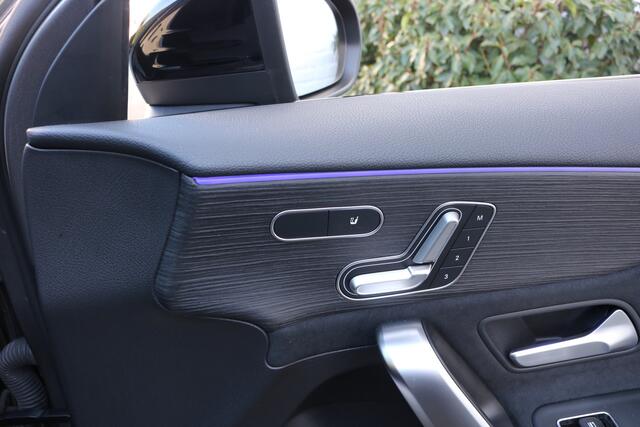 Mercedes-Benz A-KLASSE AMG 35 4MATIC AMG NightPakket (Pano Sportleder/Memory Carplay HeadUp Burmester 360Camera Distronic Keyless Multibeam 19InchAMG