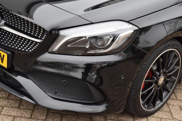 Mercedes-Benz A-KLASSE 180 AMG|Open dak|18"|Automaat|Carplay