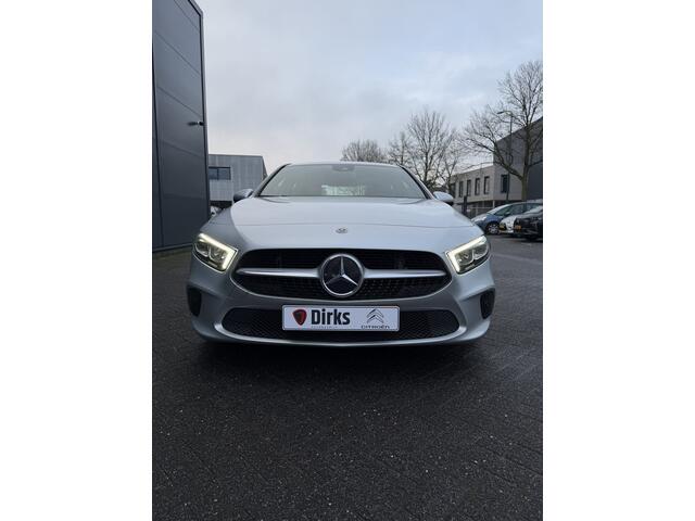 Mercedes-Benz A-KLASSE 220 Advantage (Automatische Airco - Navigatie - LED - Stoelverwarming - Camera - Parkeersensoren V+A)