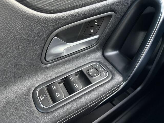 Mercedes-Benz A-KLASSE 180 Business Solution | Stoelverwarming | Navigatie |