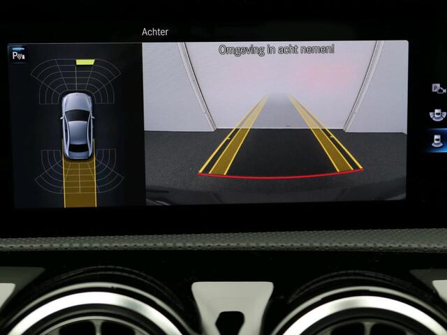 Mercedes-Benz A-KLASSE 180 Business Solution Achteruitrijcamera | Ledkoplampen | Stoelverwarming | Spiegelpakket | Sfeerverlichting. Inclusief 24 maanden Mercedes-Benz Certified garantie voor Europa.