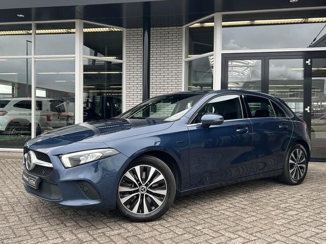 Mercedes-Benz A-KLASSE 250 e Advantage | Rijassistentie | Carplay | Stoelverwarming