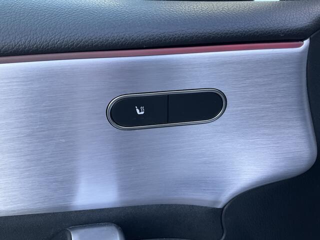 Mercedes-Benz A-KLASSE 180 Aut7 Solution AMG Carplay Navi/Cam Stoelverw. Business