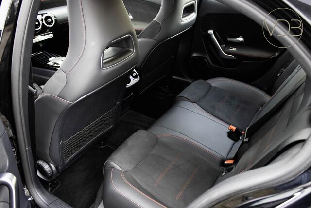 Mercedes-Benz A-KLASSE 180 Business Solution AMG Origineel NL Trekhaak