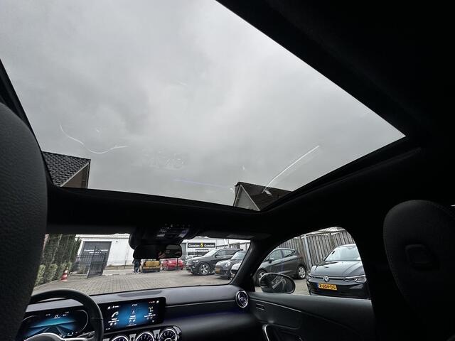 Mercedes-Benz A-KLASSE 180 Pano|Sport|Sfeerverl|CarPlay|Stoelverw.