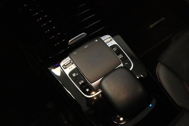 Mercedes-Benz A-KLASSE 220 Premium Plus AMG Cruise/Climate Panoramadak PDC