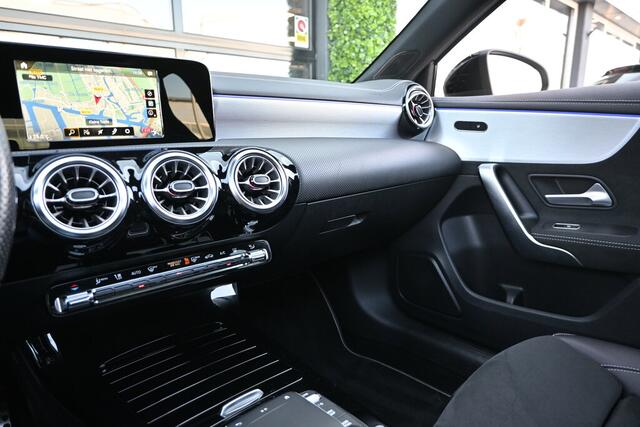 Mercedes-Benz A-KLASSE 250 e Edition AMG | Pano | Sfeer | Camera | BTW
