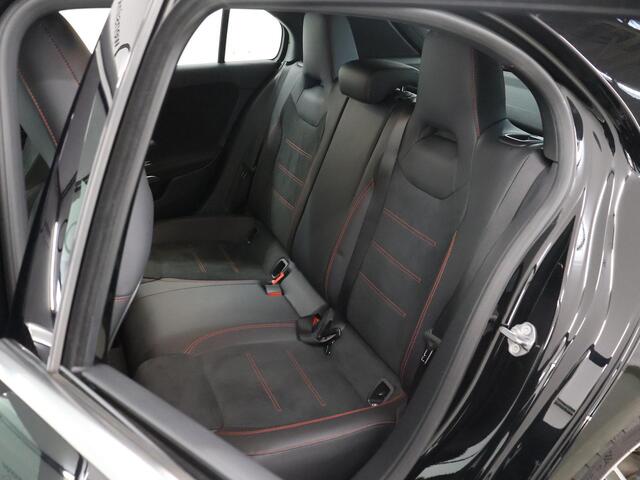 Mercedes-Benz A-KLASSE 220 Launch Edition | AMG | Widescreen | Spiegelpakket | Achteruitrijcamera |