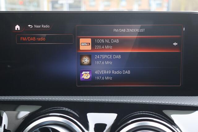 Mercedes-Benz A-KLASSE 250 e Business Solution AMG Limited - NL- Auto!! Stoelverw I Camera I Sfeerverlichting