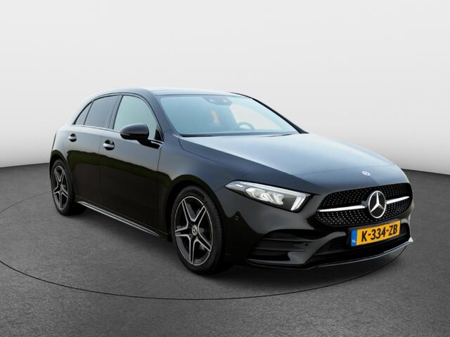 Mercedes-Benz A-KLASSE 180 Business Solution AMG Aut. | Panoramadak | SfeerLed