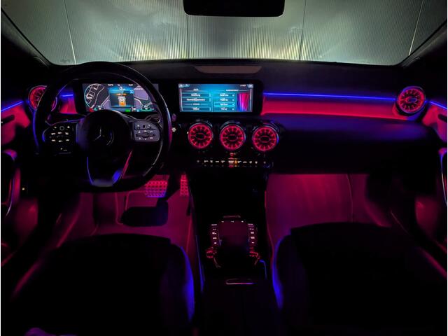 Mercedes-Benz A-KLASSE 250 e Business Solution AMG Line Automaat | Widescreen | Sfeerverlichting | Camera | 18 Inch | Night pakket