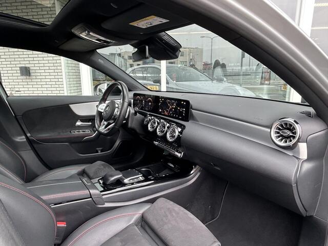 Mercedes-Benz A-KLASSE 200 AMG | Night Pakket | Panoramadak