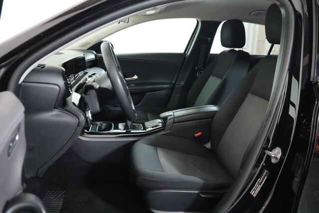 Mercedes-Benz A-KLASSE 180 / Navi / Cruisecontrol / Trekhaak