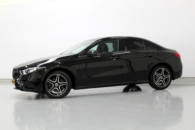 Mercedes-Benz A-KLASSE 250 e AMG Line 161PK, RIJKLAAR | PLUG-IN HYBRIDE | AUTOMAAT | ELEC-ACHTERKLEP | ALCANTARA/LEER