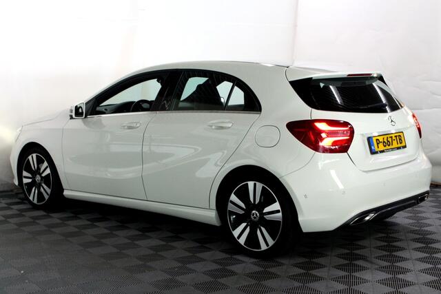 Mercedes-Benz A-KLASSE 180 Sport AUT NAVI BT LEDER STOELVW PDC CRUISE LED '17