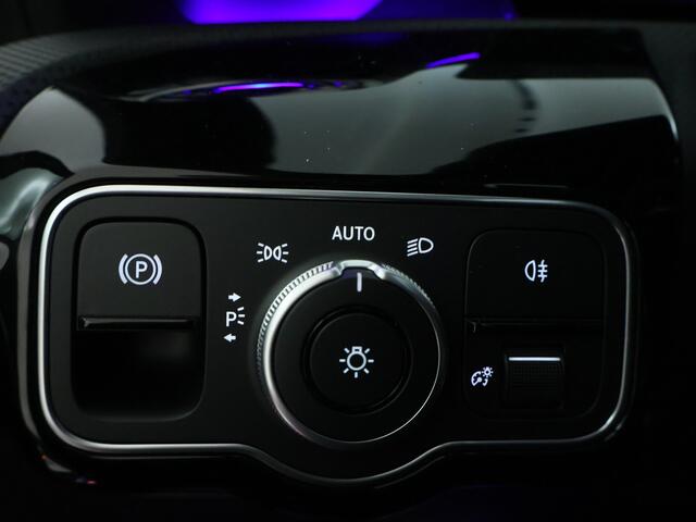 Mercedes-Benz A-KLASSE 250 e AMG NIghtpakket | Panoramadak | Distronic | Alarm | Dode Hoek Ass | Keyless Go | Sfeerverlichting | Inclusief 24 maanden Mercedes-Benz Certified garantie voor Europa |