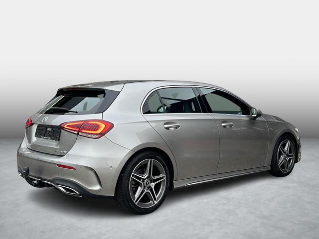 Mercedes-Benz A-KLASSE 180 Business Solution AMG | Trekhaak | Cruise Control | Stoelverwarming