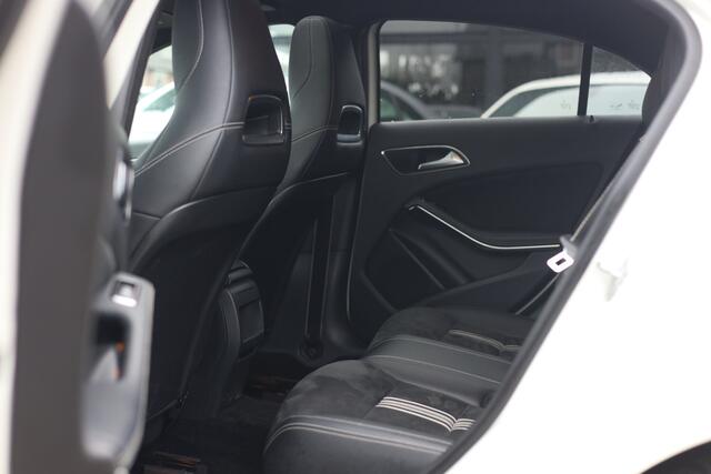 Mercedes-Benz A-KLASSE 180 AMG | NAVI | CAMERA | PANORAMADAK