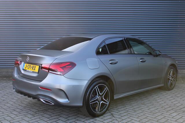 Mercedes-Benz A-KLASSE 250 e Business Solution AMG Limited Sfeerverlichting Camera Leer/Alcantara
