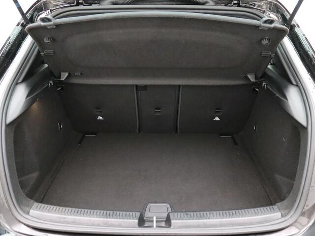 Mercedes-Benz A-KLASSE 160 Business Solution Luxury Ledkoplampeb | MBUX augmented reality voor navigatie | Sfeerverlichting | Stoelverwarming voor | Achteruitrijcamera. Inclusief 24 maanden Mercedes-Benz Certified garantie voor Europa.