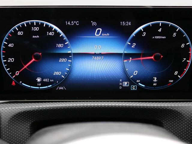 Mercedes-Benz A-KLASSE 180 Business Solution Luxury Ledkoplampen | Sfeerverlichting | Stoelverwarming | Parkeerpakket met achteruitrijcamera. Inclusief 48 maanden MB Certified garantie voor Europa.