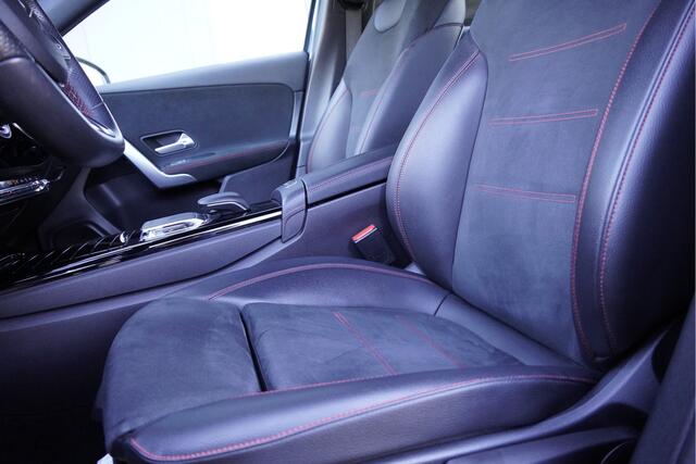 Mercedes-Benz A-KLASSE 180 Automaat! Business Solution AMG BJ2020 Lmv 18" | Led V+A | Pdc | Navi | Achteruitrijcamera | Virtual cockpit | Climate control | Cruise control | Sportstoelen | Verwarmde voorstoelen | Zwarte hemel | Extra getint glas