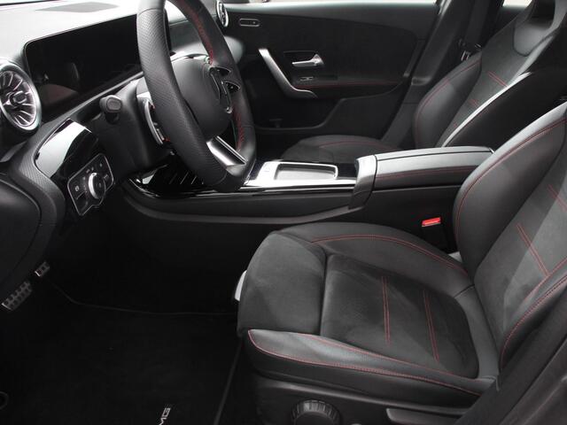 Mercedes-Benz A-KLASSE 200 177pk Automaat MHEV AMG Line | Achteruitrij Camera | Verwarmde voorstoelen | Navigatie | LED | Climate control | Adaptive Cruise control | Parkeersensoren | Apple Carplay & Android Auto