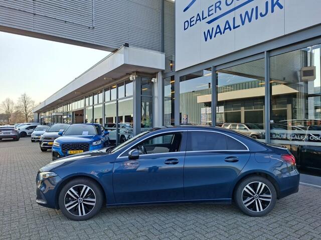 Mercedes-Benz A-KLASSE 250e PREMIUM AUTOMAAT PHEV LEDER NAVI LMV PDC-CAMERA