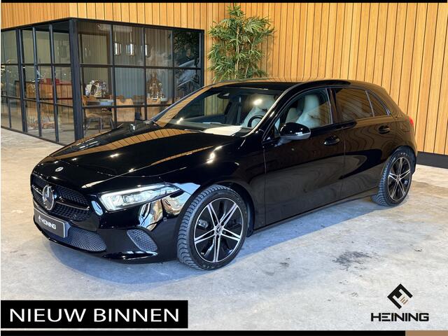 Mercedes-Benz A-KLASSE 200 d Business Line Handgeschakeld. Les auto!!! BTW. 60000 km. Camera. Apple-carplay. Navi.
