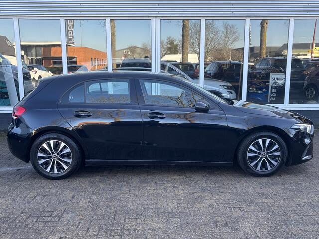Mercedes-Benz A-KLASSE 160 Business Solution | Mbux | Stoelverwarming | Parkeercamera | Lane Assist