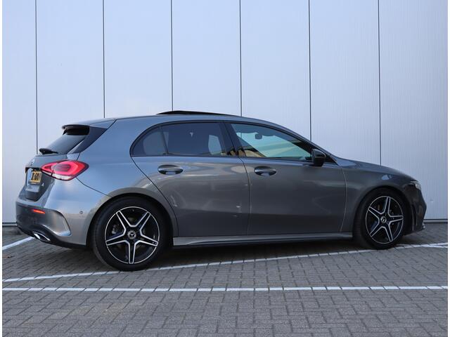 Mercedes-Benz A-KLASSE 200 AMG-line | Panoramadak | Widescreen | Org. NL