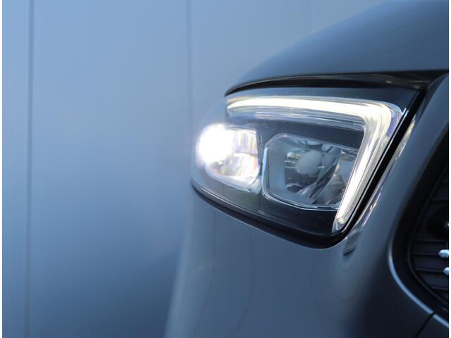 Mercedes-Benz A-KLASSE 200 AMG-line | Panoramadak | Widescreen | Org. NL