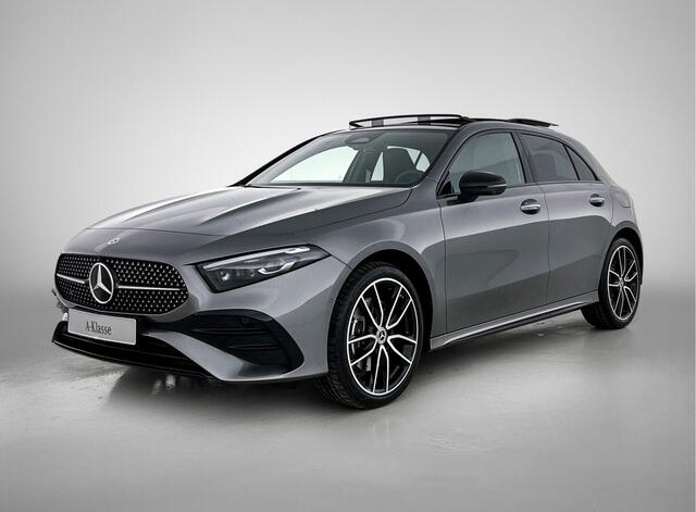 Mercedes-Benz A-KLASSE 250 e Business Solution AMG | AMG Line Plus pakket | Trekhaak | 360° camera | Smartphone-integratie | Panoramaschuifdak | MULTIBEAM LED | Head-up display | 19 inch AMG velgen | Augmented Reality navigatie |
