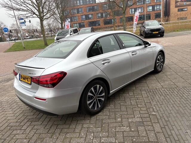 Mercedes-Benz A-KLASSE 200 Business Solution | Navi | Camera | Cruise | 61.384 km Dealeronderhouden
