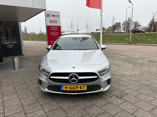 Mercedes-Benz A-KLASSE 200 Business Solution | Navi | Camera | Cruise | 61.384 km Dealeronderhouden