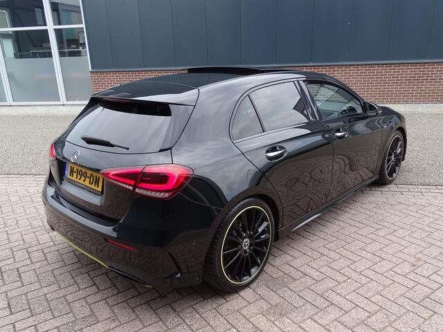 Mercedes-Benz A-KLASSE 250 Premium Plus EDITION 1 |AMG-PAKKET|PANORAMADAK|SFEERVERLICHTING|360 CAMERA|ELEKTRISHE STOELEN MET MEMORY|DODEHOEK DETECTIE|BURMEISTER AUDIO