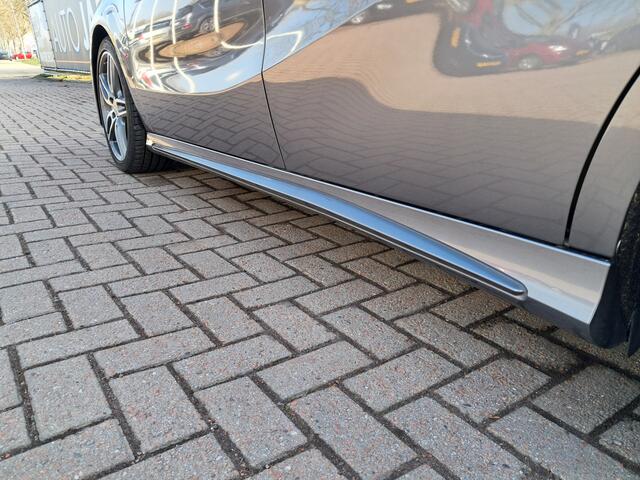 Mercedes-Benz A-KLASSE 180 Ambition AMG-Line Automaat met 60.382 km!!!! | Navigatie | Cruise control | Ndl auto met unieke km stand!! | LM Velgen | PDC voor en achter | RIJKLAARPRIJS INCL 12 MAANDEN GARANTIE EN BEURT