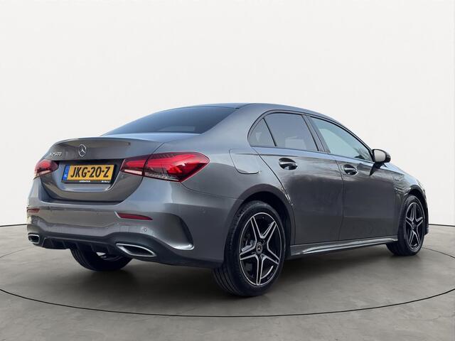 Mercedes-Benz A-KLASSE 250e 218PK AMG Night Sfeer Dode-hoek Apple-Carplay