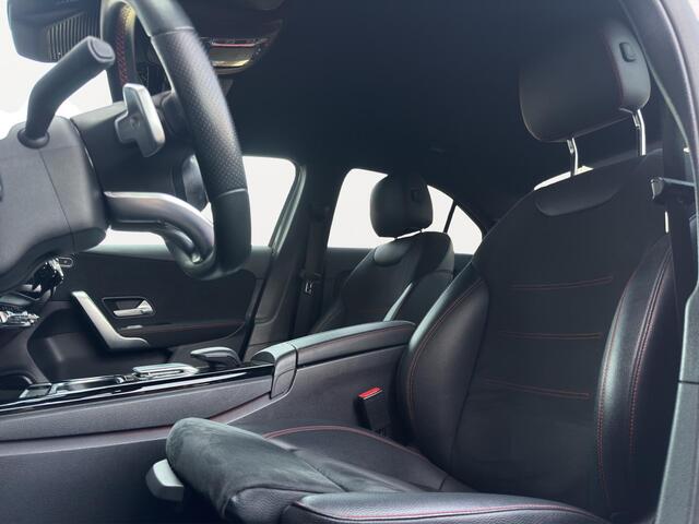 Mercedes-Benz A-KLASSE 250e 218PK AMG Night Sfeer Dode-hoek Apple-Carplay