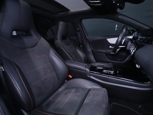 Mercedes-Benz A-KLASSE 180 Business Solution AMG [SCHUIFKANTELDAK, MEMORY SEATS, SFEERVERLICHTING, CRUISE CONTROL, BLUETOOTH TELEFOON, ACHTERUITRIJCAMERA, PDC V+A, NIEUWSTAAT]