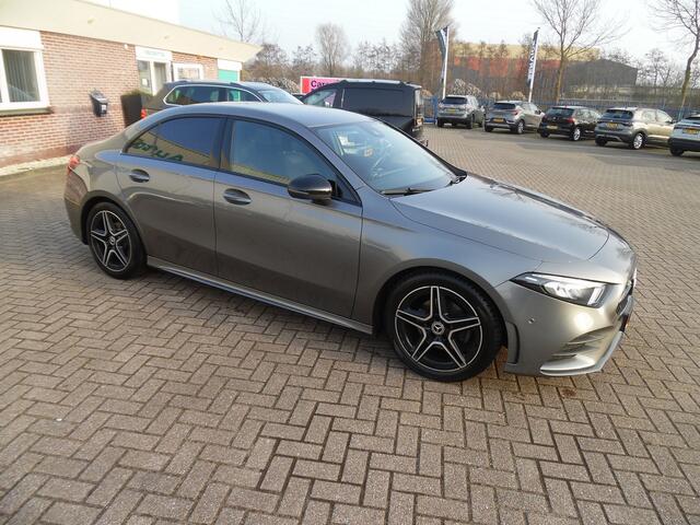 Mercedes-Benz A-KLASSE 180 Business Solution AMG