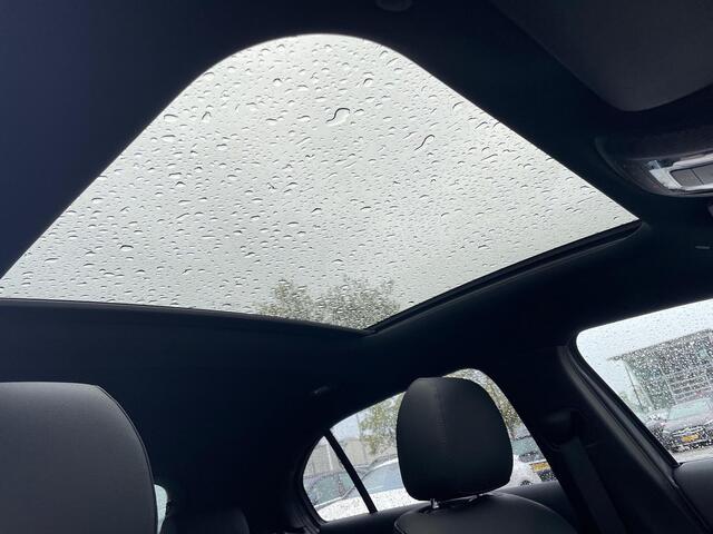 Mercedes-Benz A-KLASSE 250 e Luxury Line | Panoramadak | Nightpakket |