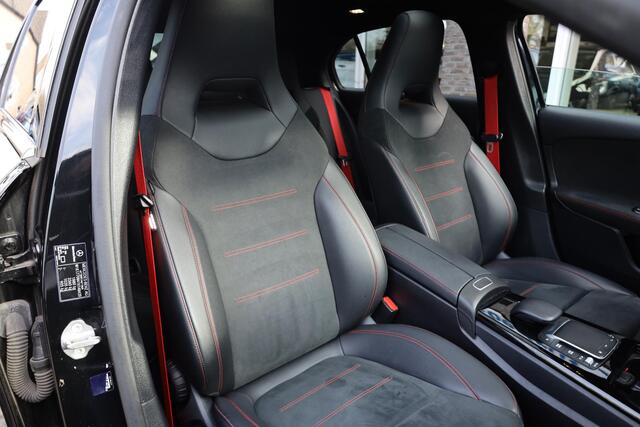 Mercedes-Benz A-KLASSE 180 AMG Line PANO SFEERVERL. LEER/ALCANTARA WIDESCREEN STOELVERW. ZWARTE-HEMEL CAMERA DAB CRUISE CLIMA NAVI 2XPDC 18''LMV NAP